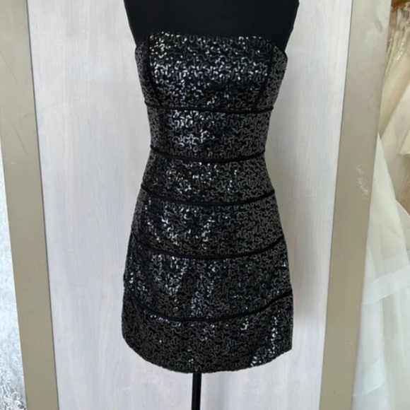 Max & Cleo Dresses & Skirts - New Strapless Full Sequin mini Dress